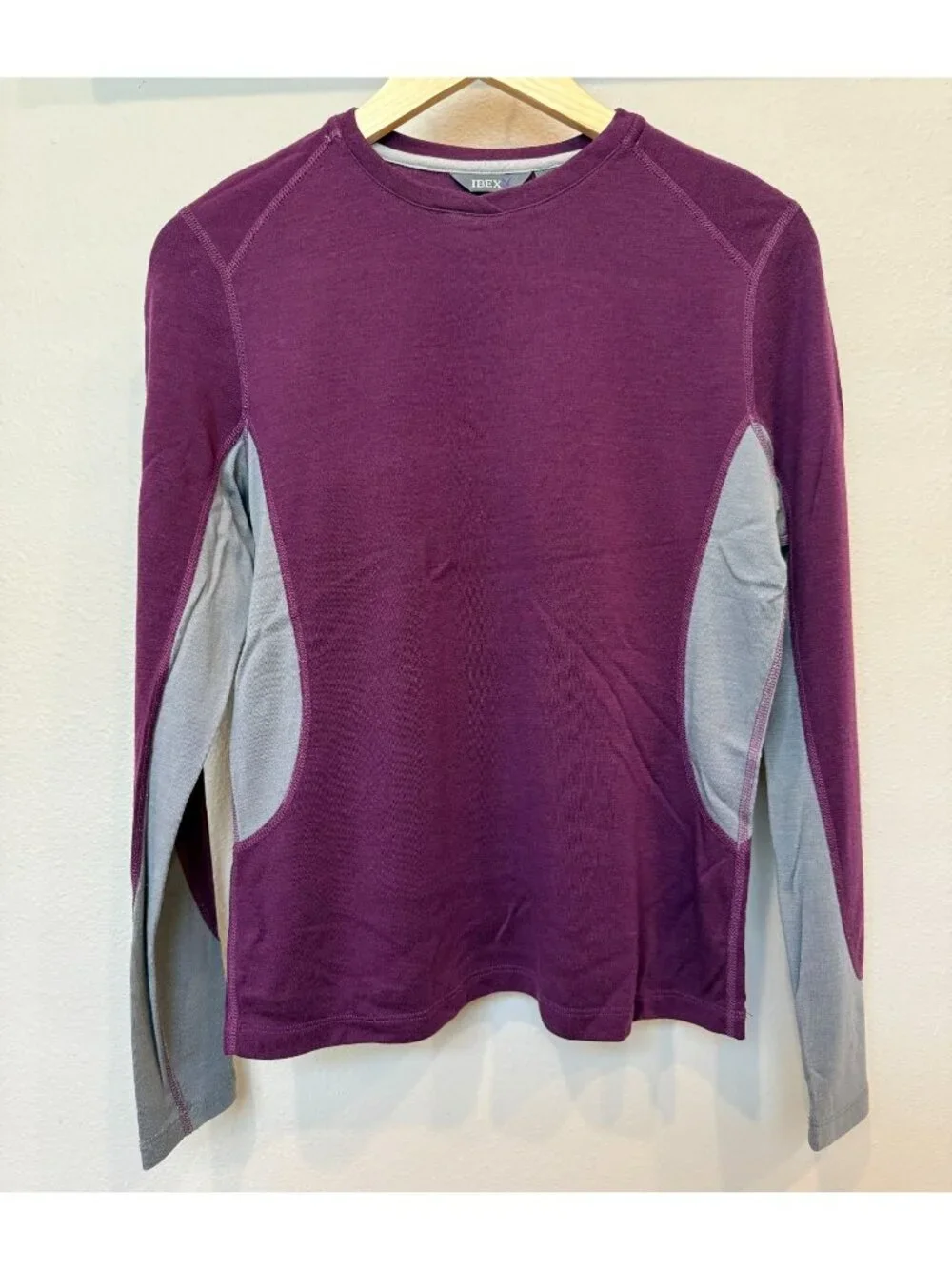 Ibex Women's Merino Wool Base Layer Crew Neck Thermal Top Large Long Sleeve